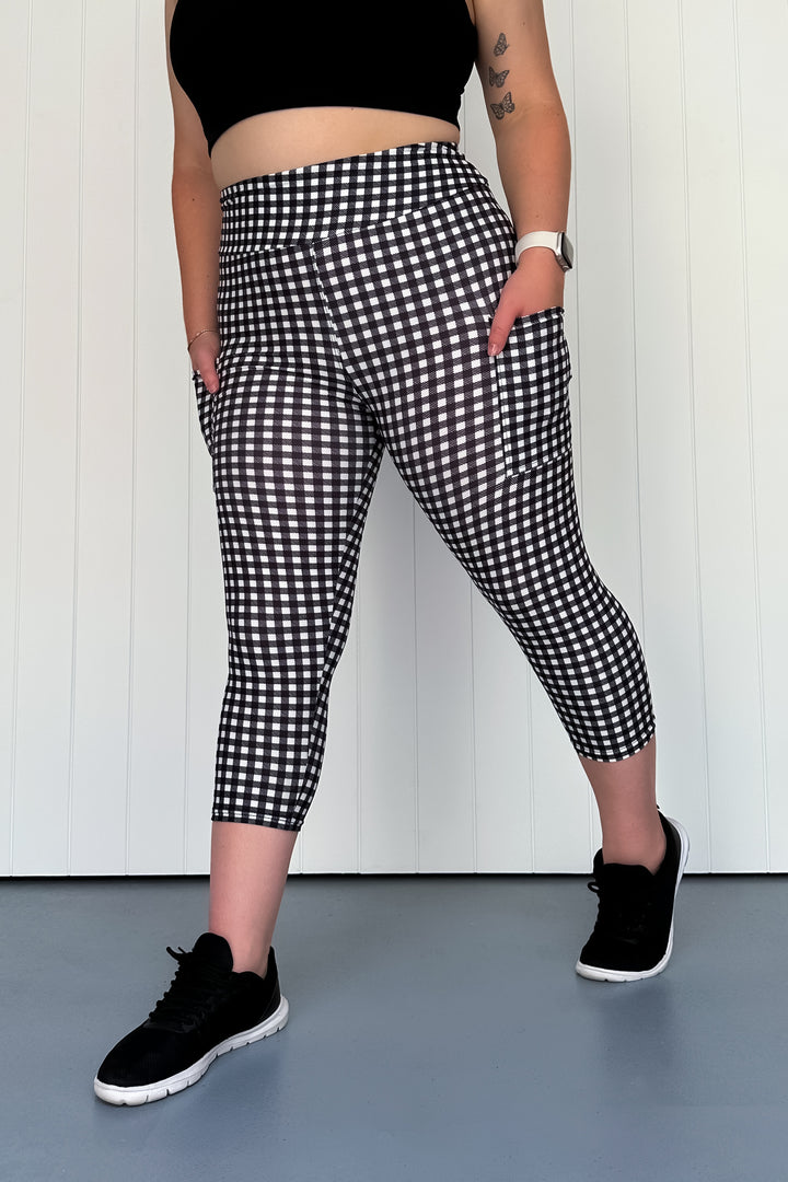 Gingham OG - Casual - Capri Leggings - Pockets