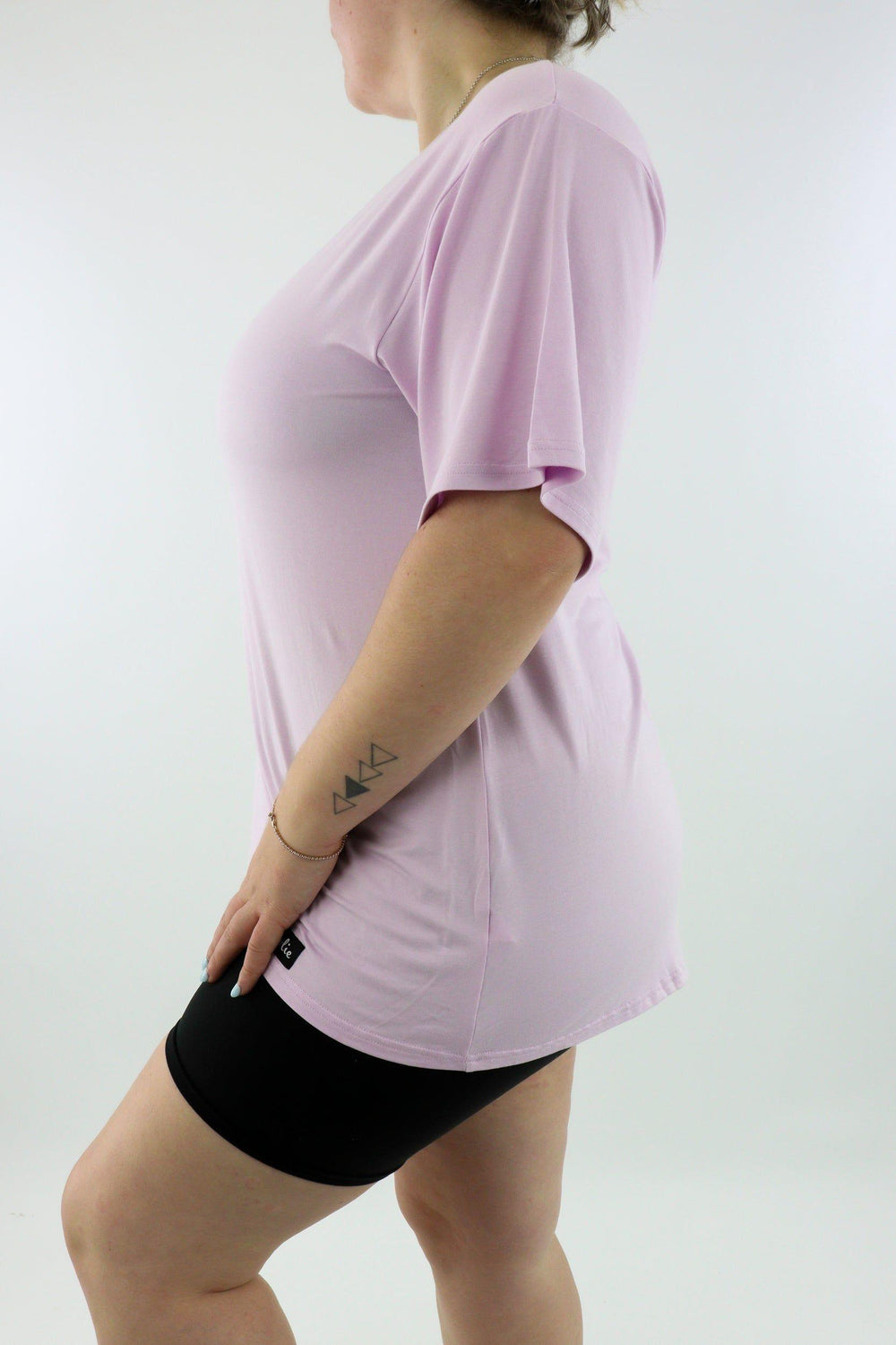 Lilac - T-shirt - V-neck - Long - Wide Sleeve -
