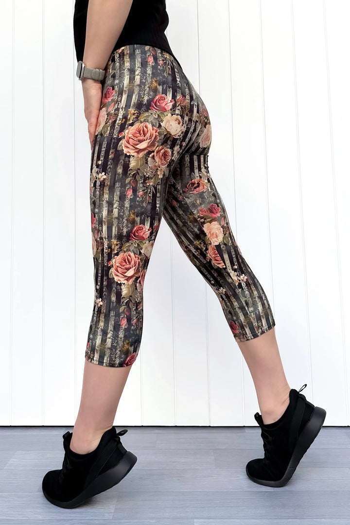 Heritage Rose - Casual - Capri Leggings