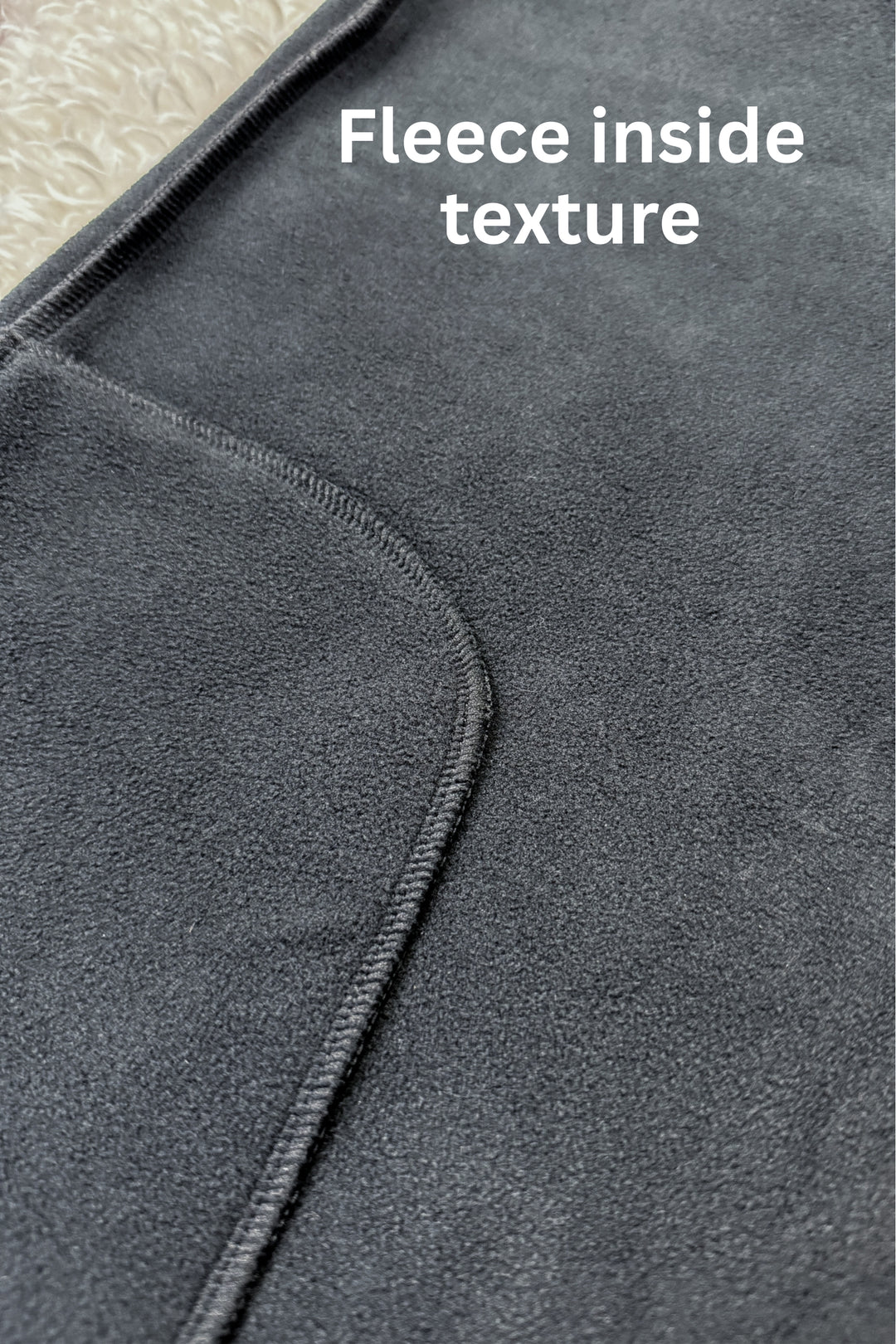 Black - Fleece Jumper - V-neck
