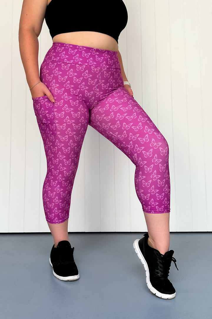 Rich Purple Butterflies - Casual - Capri Leggings - Pockets