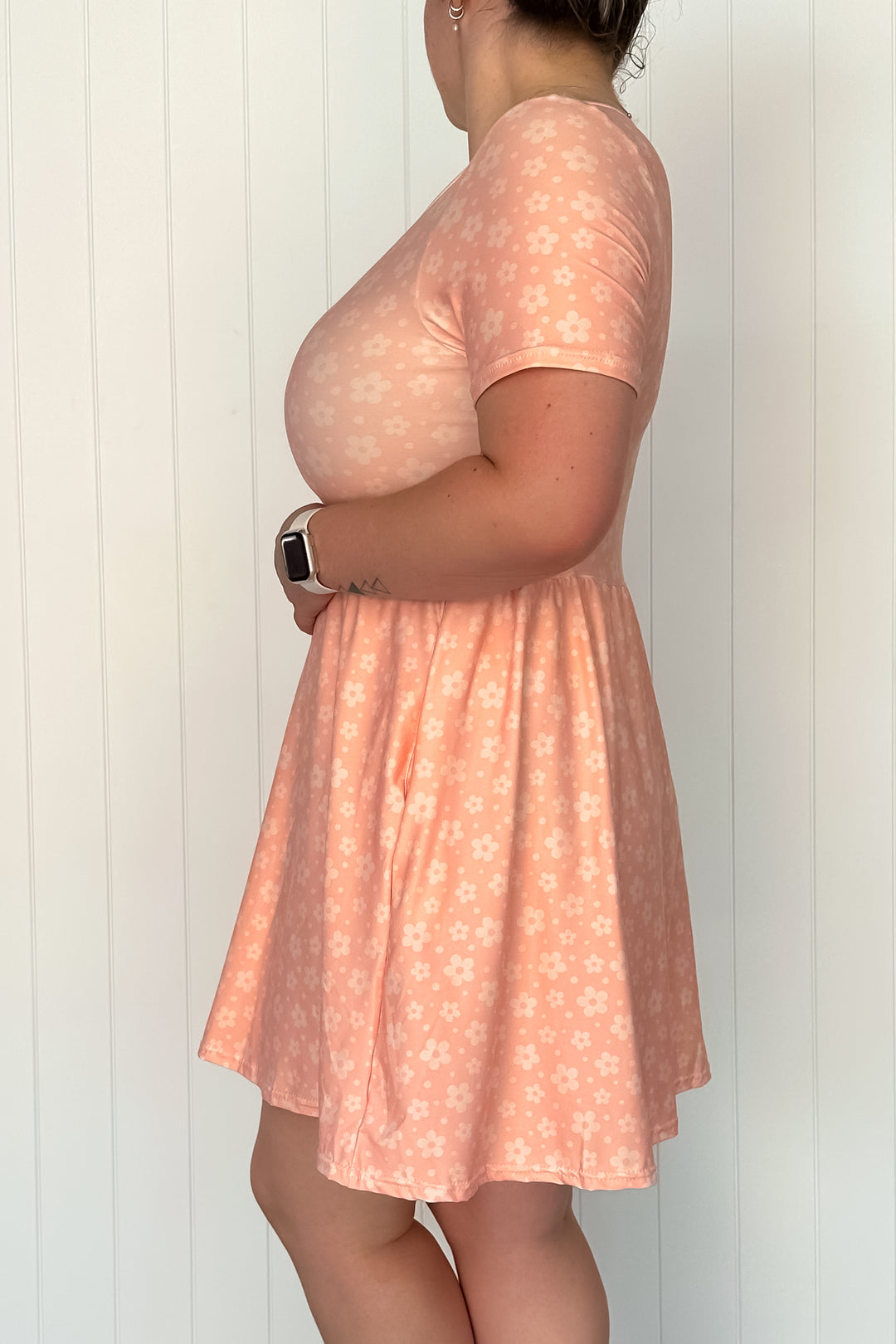 Peach Daisy Confetti - Mini Dress - Short Sleeve - Pockets