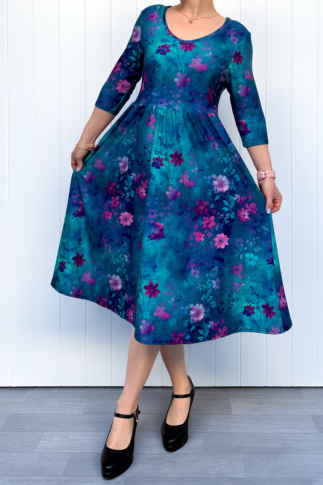 Ethereal Bloom - Midi Dress - 3/4 Sleeve - Pockets