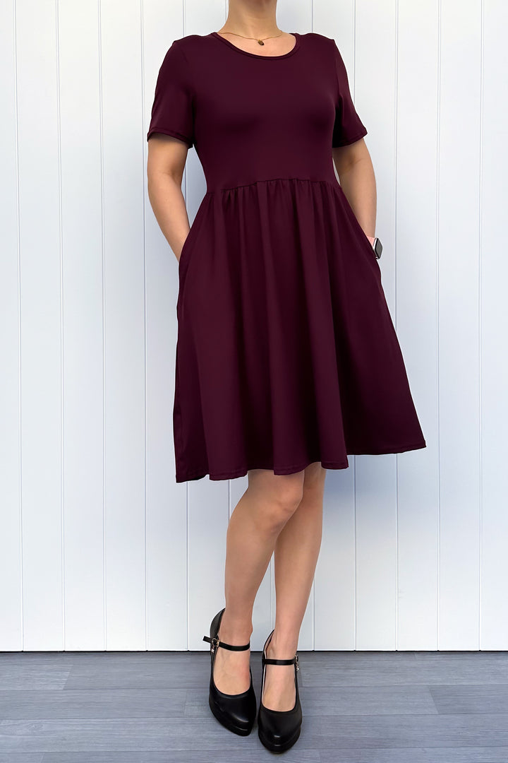 Plum - Knee Length Dress - Short Sleeve - Pockets