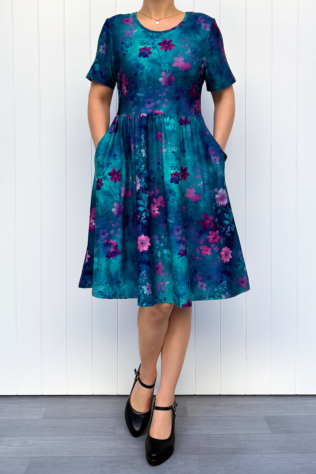 Ethereal Bloom - Knee Length Dress - Short Sleeve - Pockets