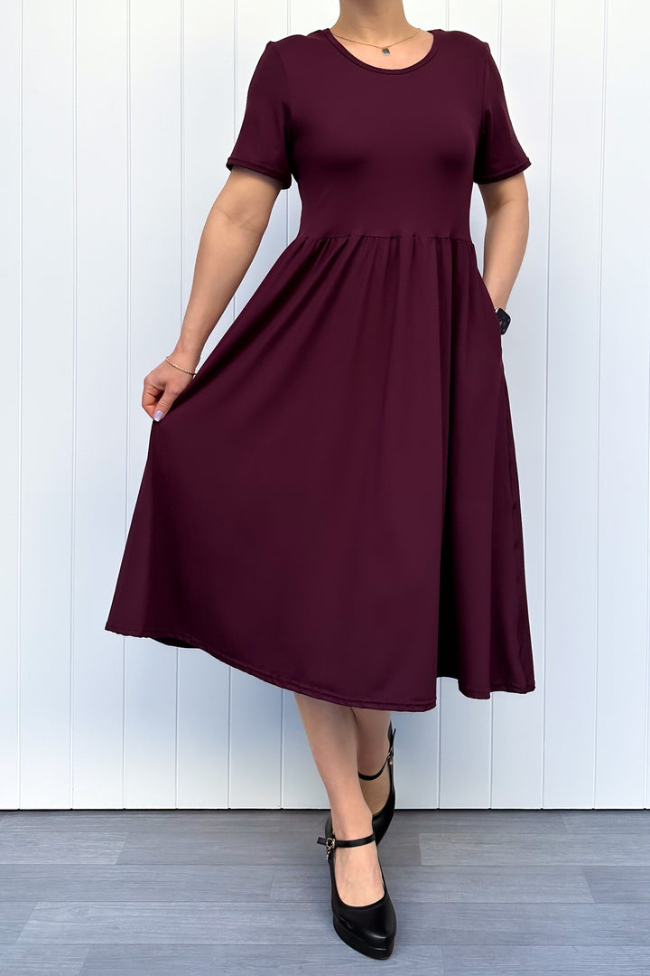 Plum - Midi Dress - Short Sleeve - Pockets