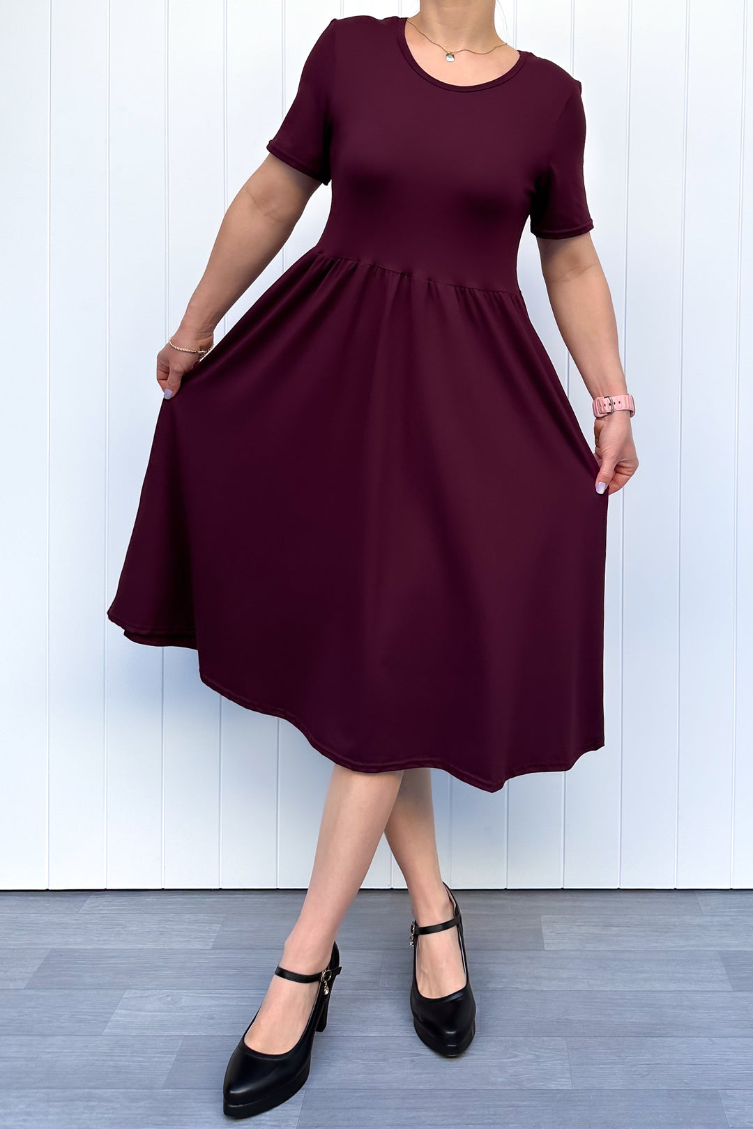 Plum - Midi Dress - Short Sleeve - Pockets