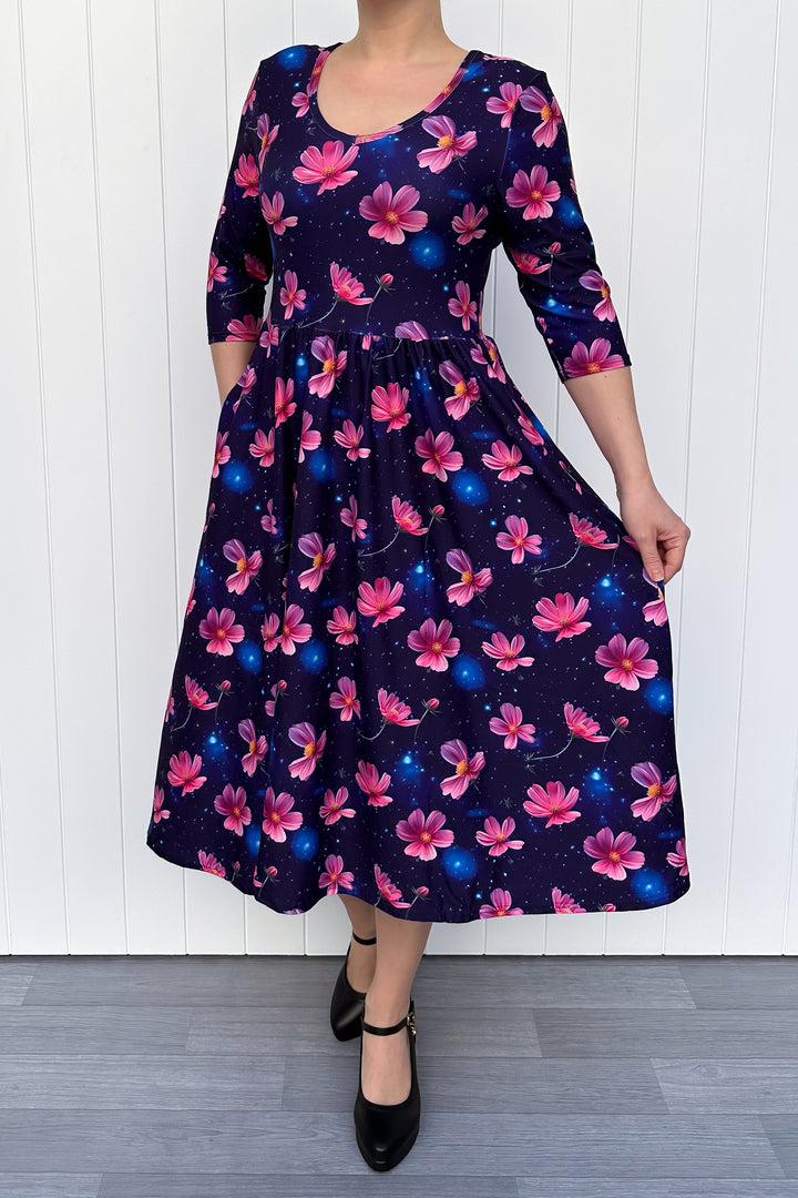 Cosmos Flower - Midi Dress - 3/4 Sleeve - Pockets