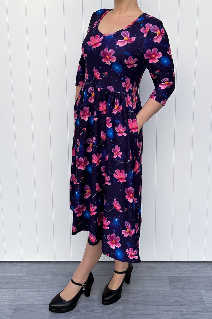Cosmos Flower - Midi Dress - 3/4 Sleeve - Pockets