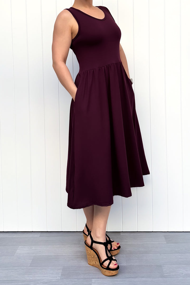Plum - Sleeveless Midi Dress - Pockets