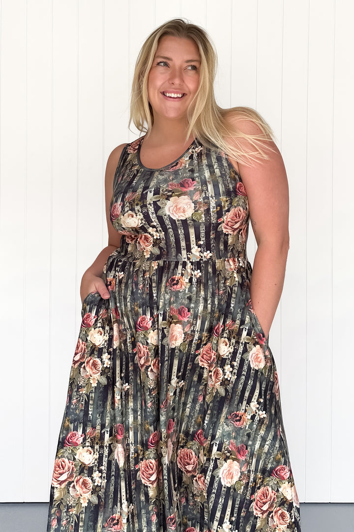 Heritage Rose - Sleeveless Midi Dress - Pockets