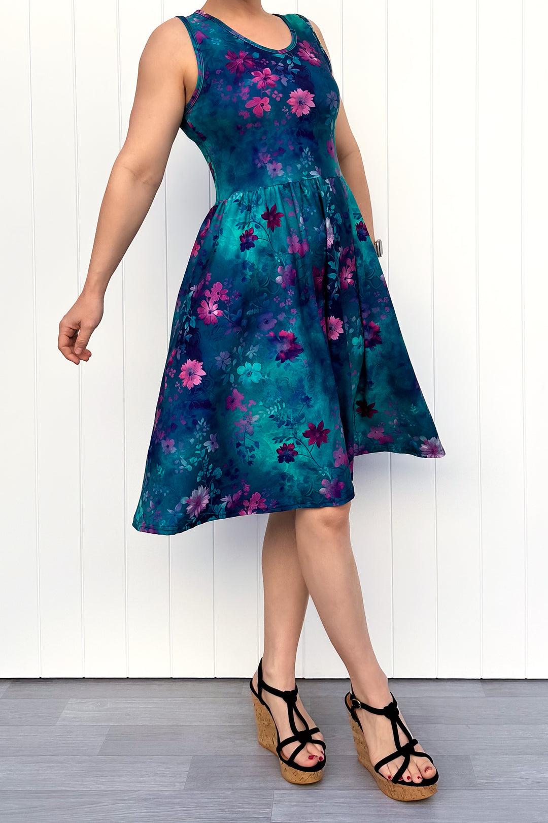 Ethereal Bloom - Sleeveless Knee Length Dress - Side Pockets