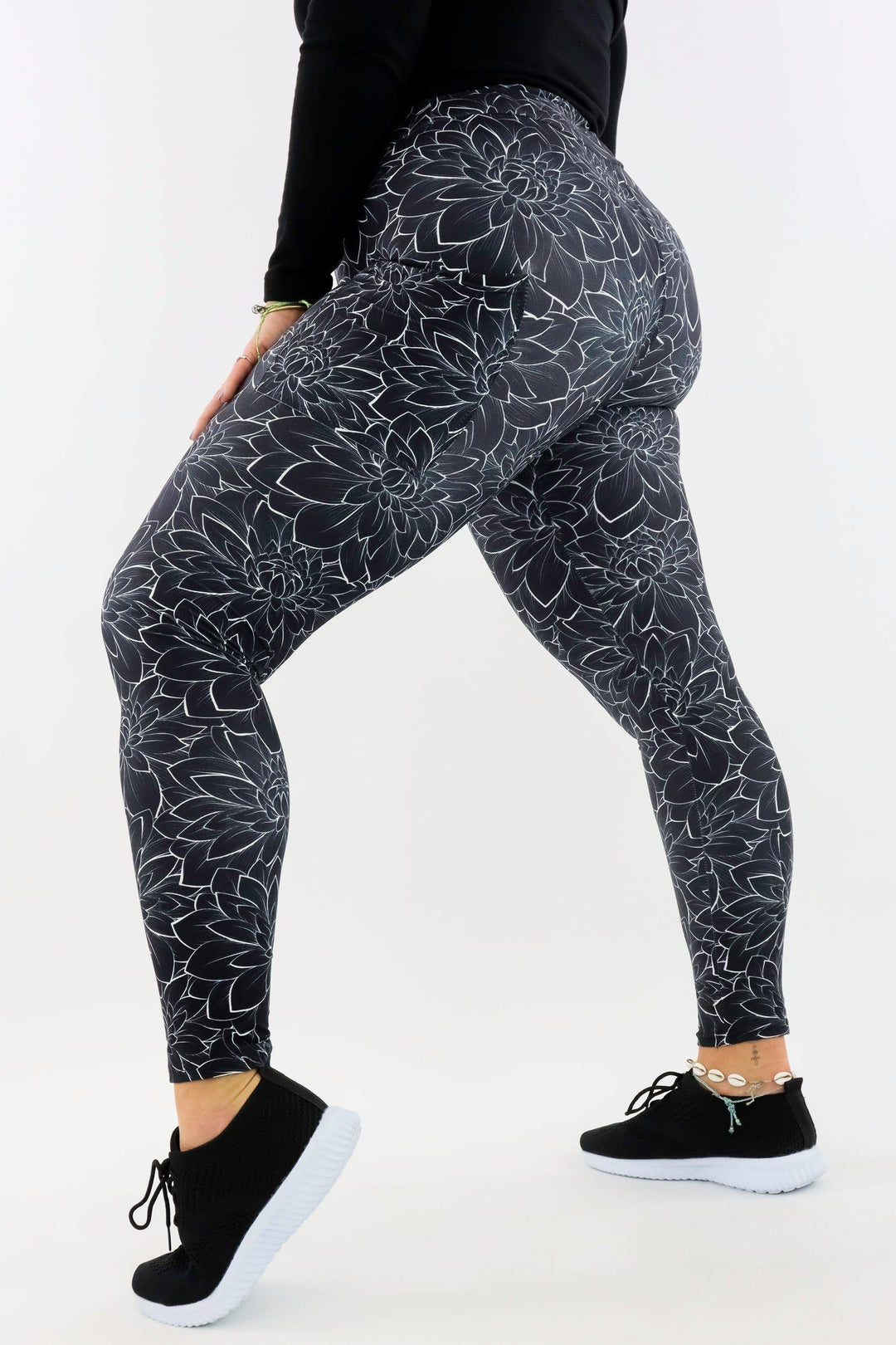 Monochrome Delilah - Casual - Regular Full Leggings - Pockets Casual Full Leggings - Pockets Pawlie   
