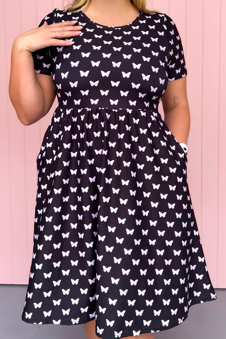 Butterfly Imprint - Knee Length Dress - Short Sleeve - Pockets