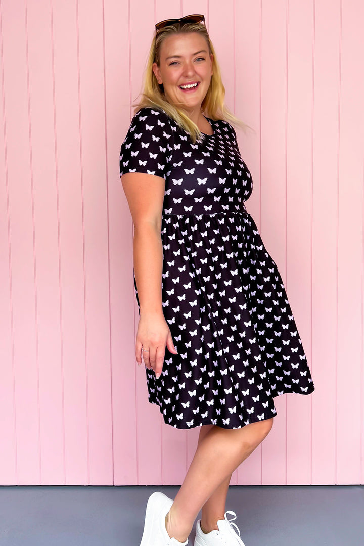 Butterfly Imprint - Knee Length Dress - Short Sleeve - Pockets