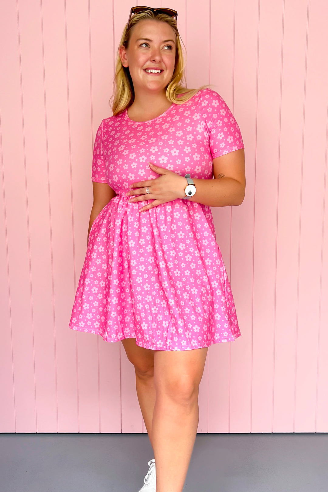 Pink Daisy Confetti - Mini Dress - Short Sleeve - Pockets