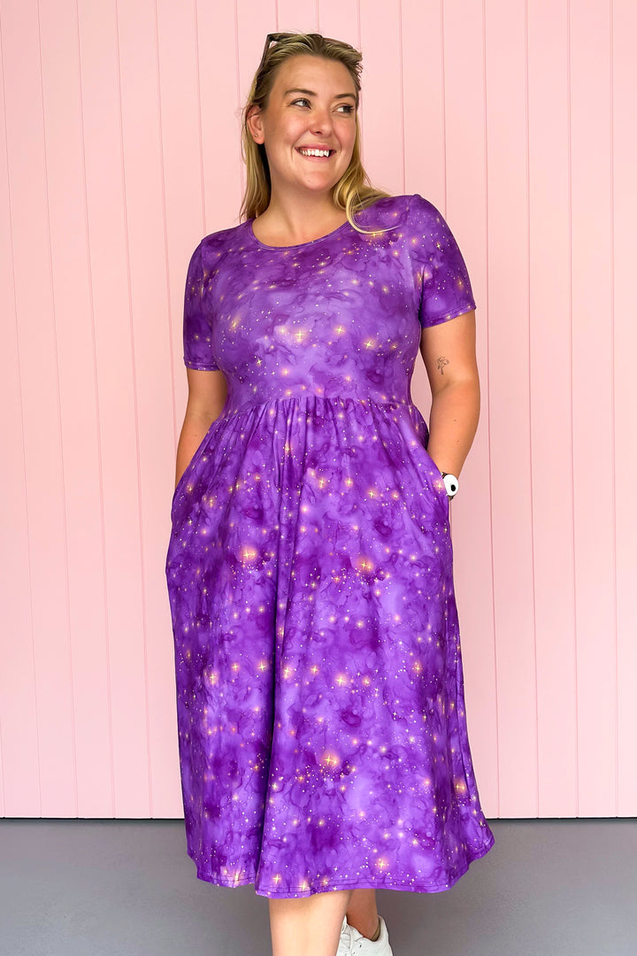 Astral S√©ance - Midi Dress - Short Sleeve - Pockets