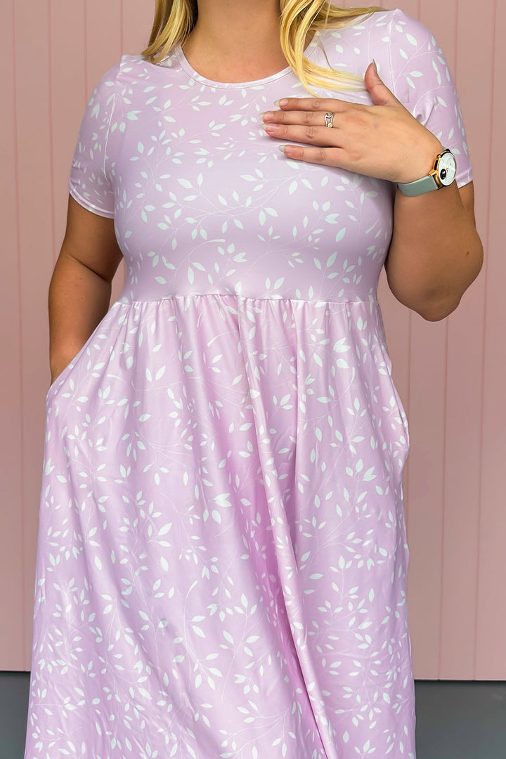 Lilac Petals - Midi Dress - Short Sleeve - Pockets