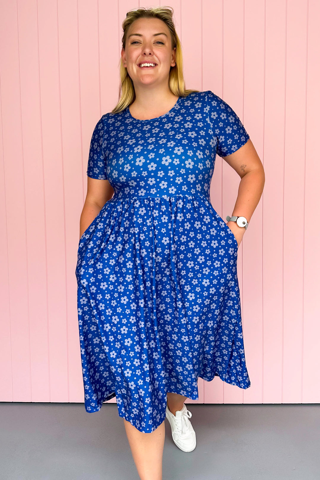 Navy Daisy Confetti - Midi Dress - Short Sleeve - Pockets
