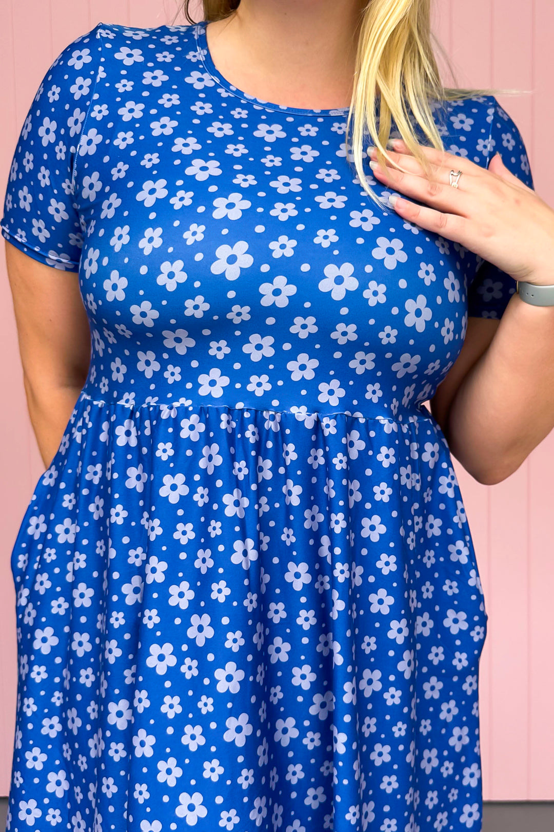 Navy Daisy Confetti - Midi Dress - Short Sleeve - Pockets