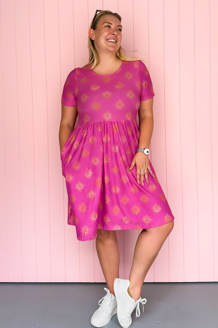 Sun-Kissed Magenta - Knee Length Dress - Short Sleeve - Pockets