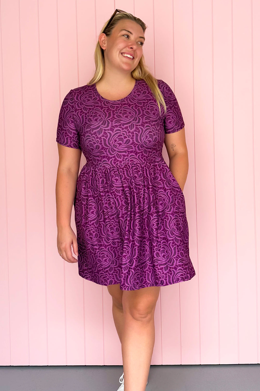 Lacy Plum - Mini Dress - Short Sleeve - Pockets