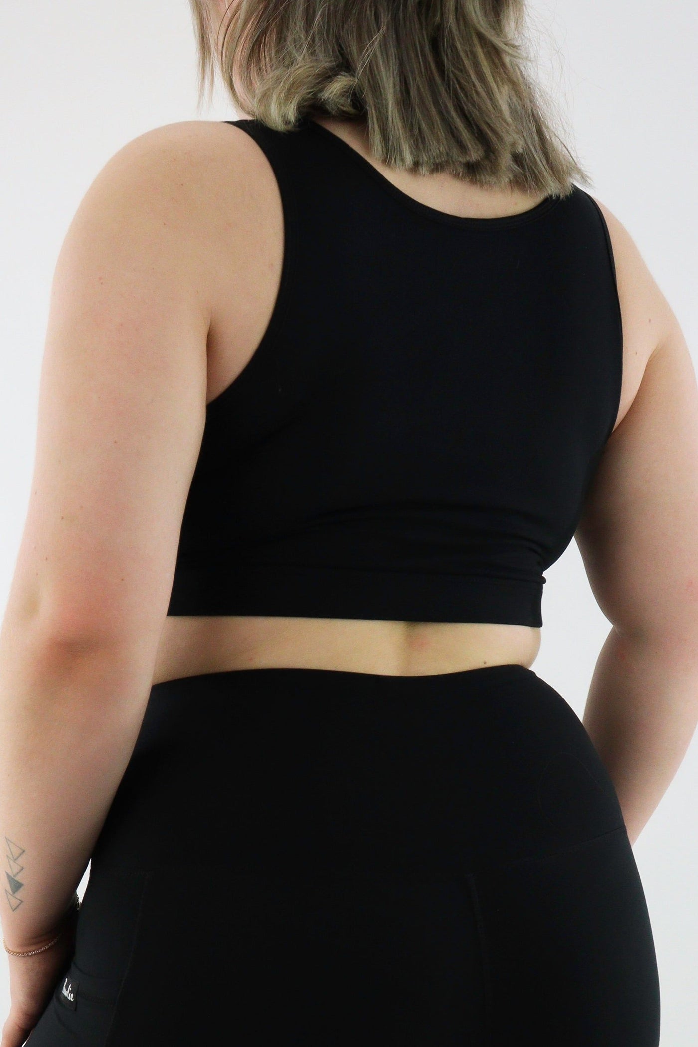 Black - Reversible Crop Top - Hybrid 2.0 - Pawlie