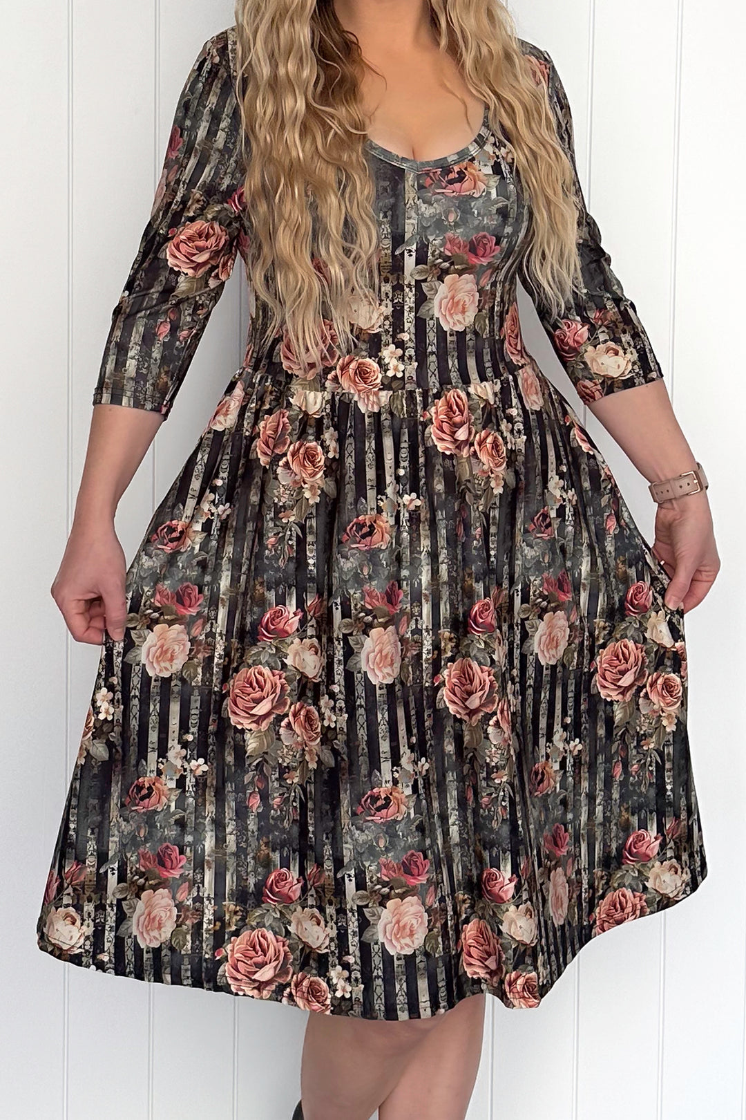 Heritage Rose - 3/4 Sleeve - Knee Length Dress - Pockets