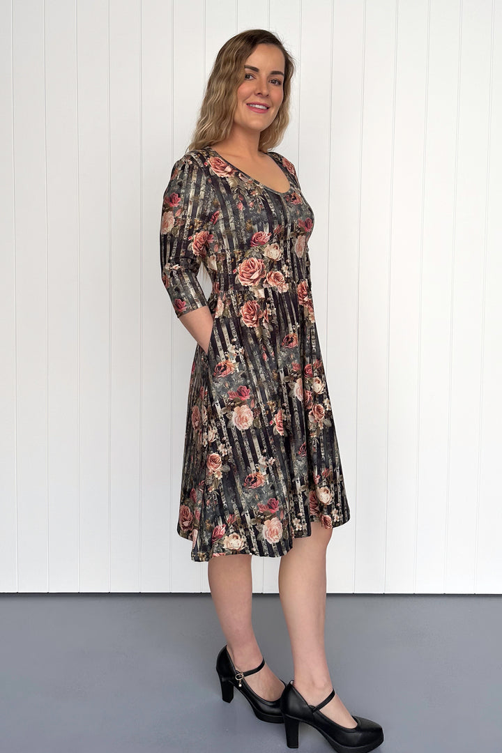 Heritage Rose - 3/4 Sleeve - Knee Length Dress - Pockets