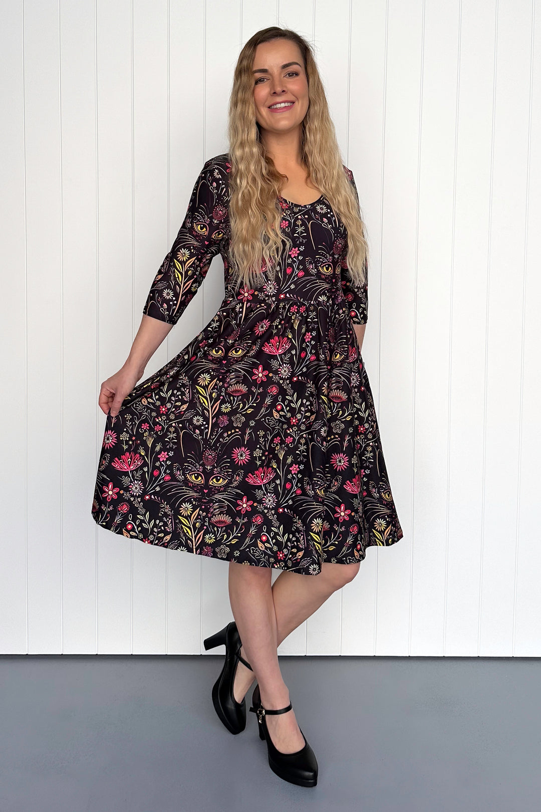 Whiskers & Wildflowers - 3/4 Sleeve - Knee Length Dress - Pockets