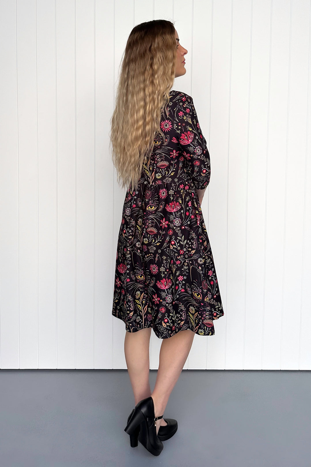Whiskers & Wildflowers - 3/4 Sleeve - Knee Length Dress - Pockets
