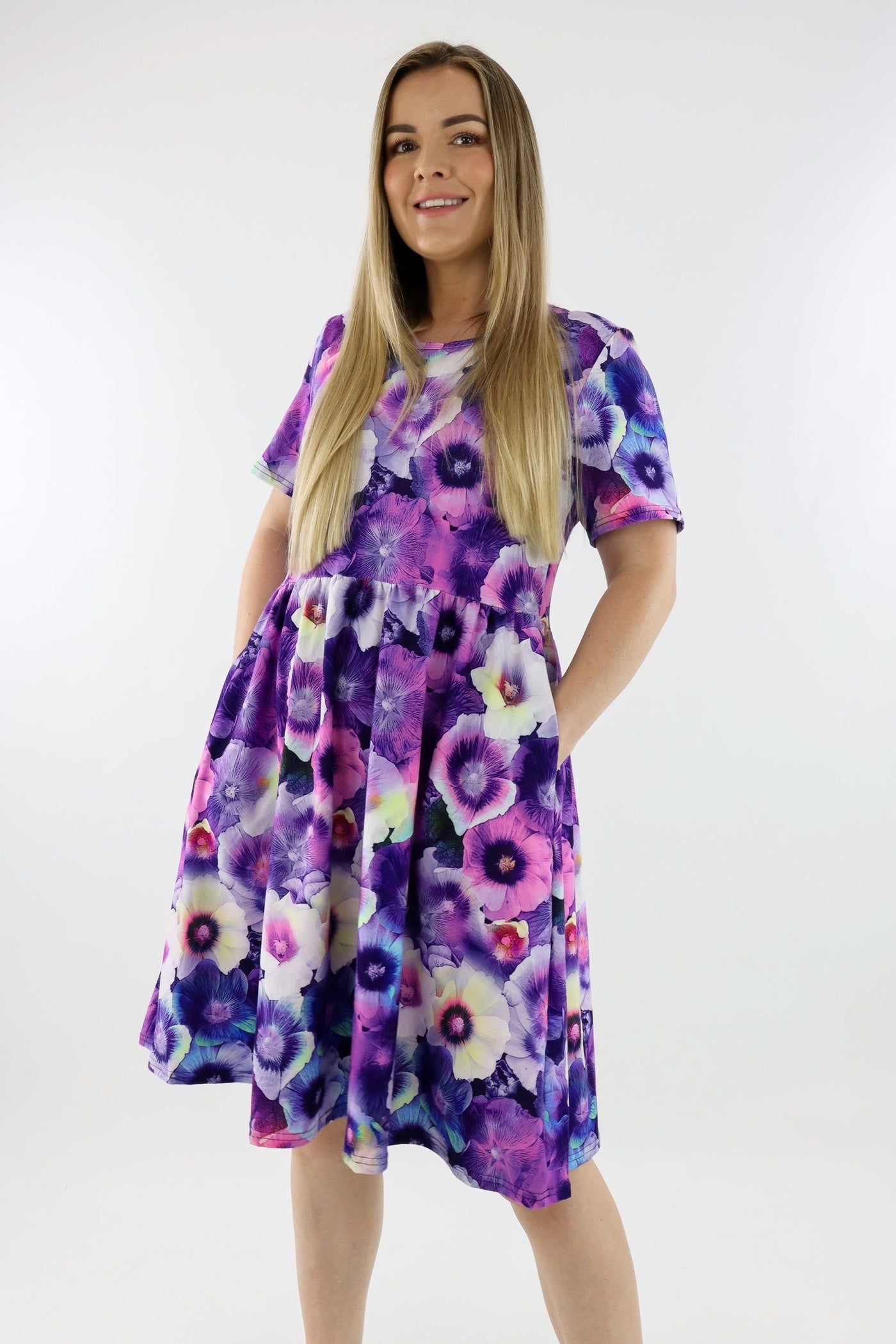 Floricultural - Short Sleeve Skater Dress - Knee Length - Side Pockets - Pawlie