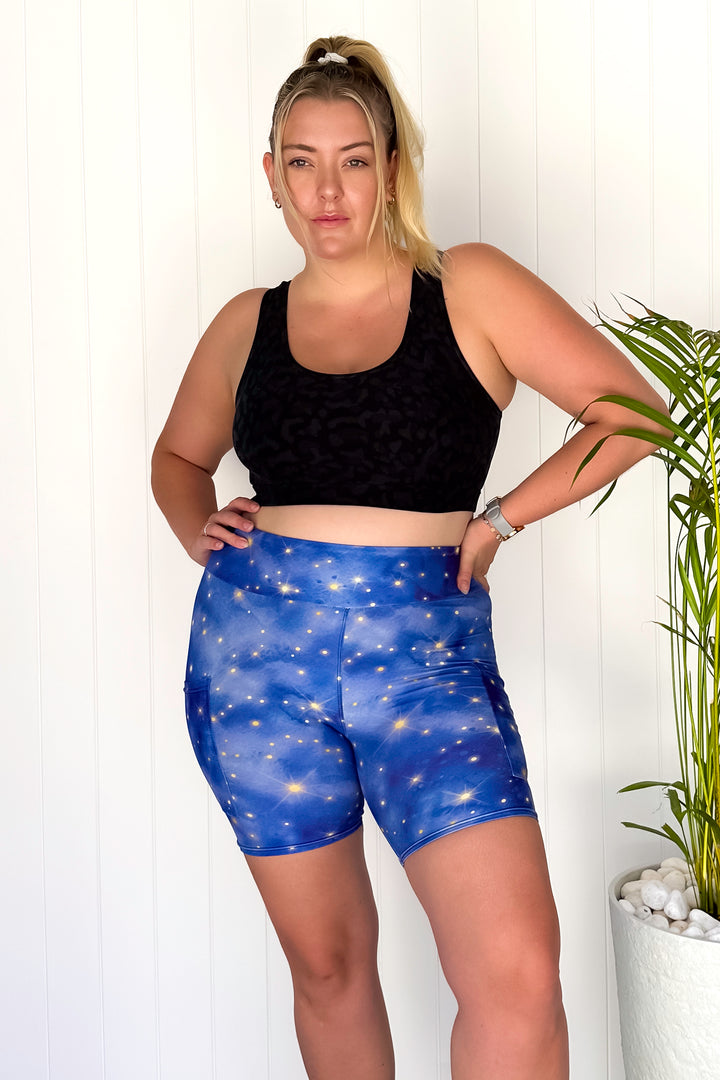 Admiral Sky - Casual - Mid Shorts - Pockets