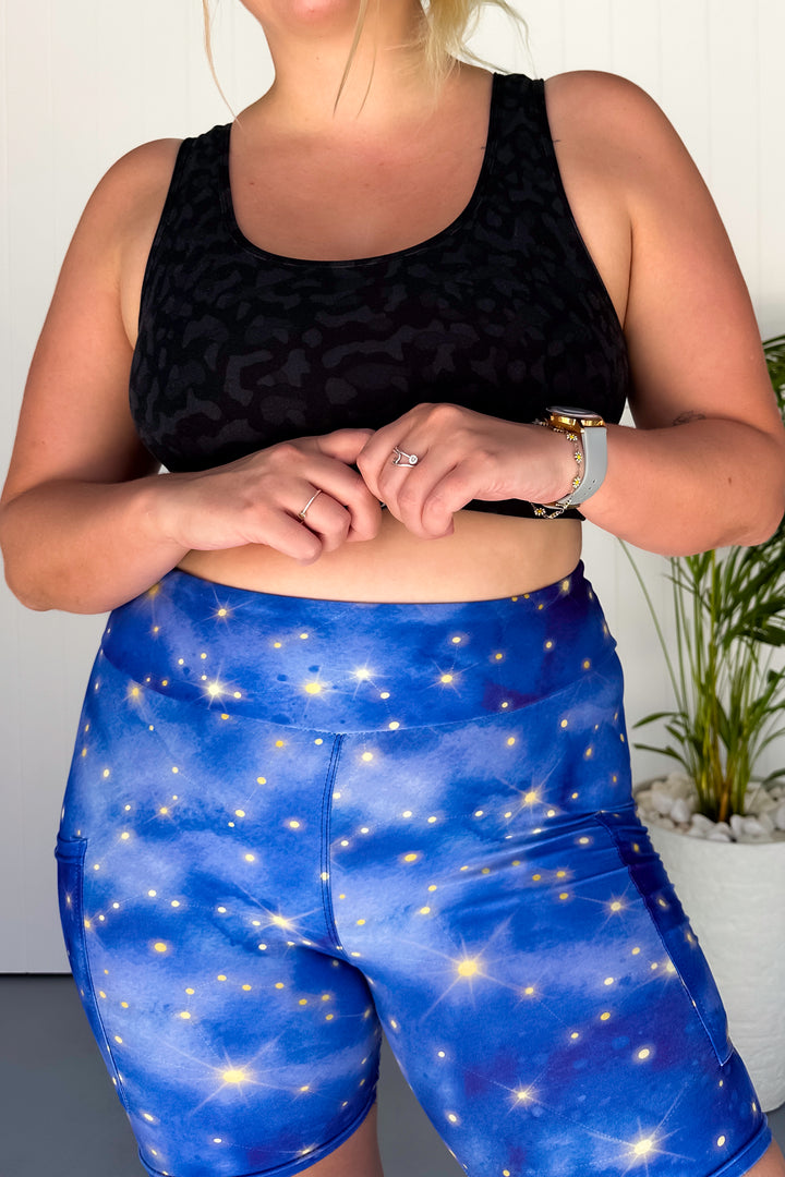 Admiral Sky - Casual - Mid Shorts - Pockets