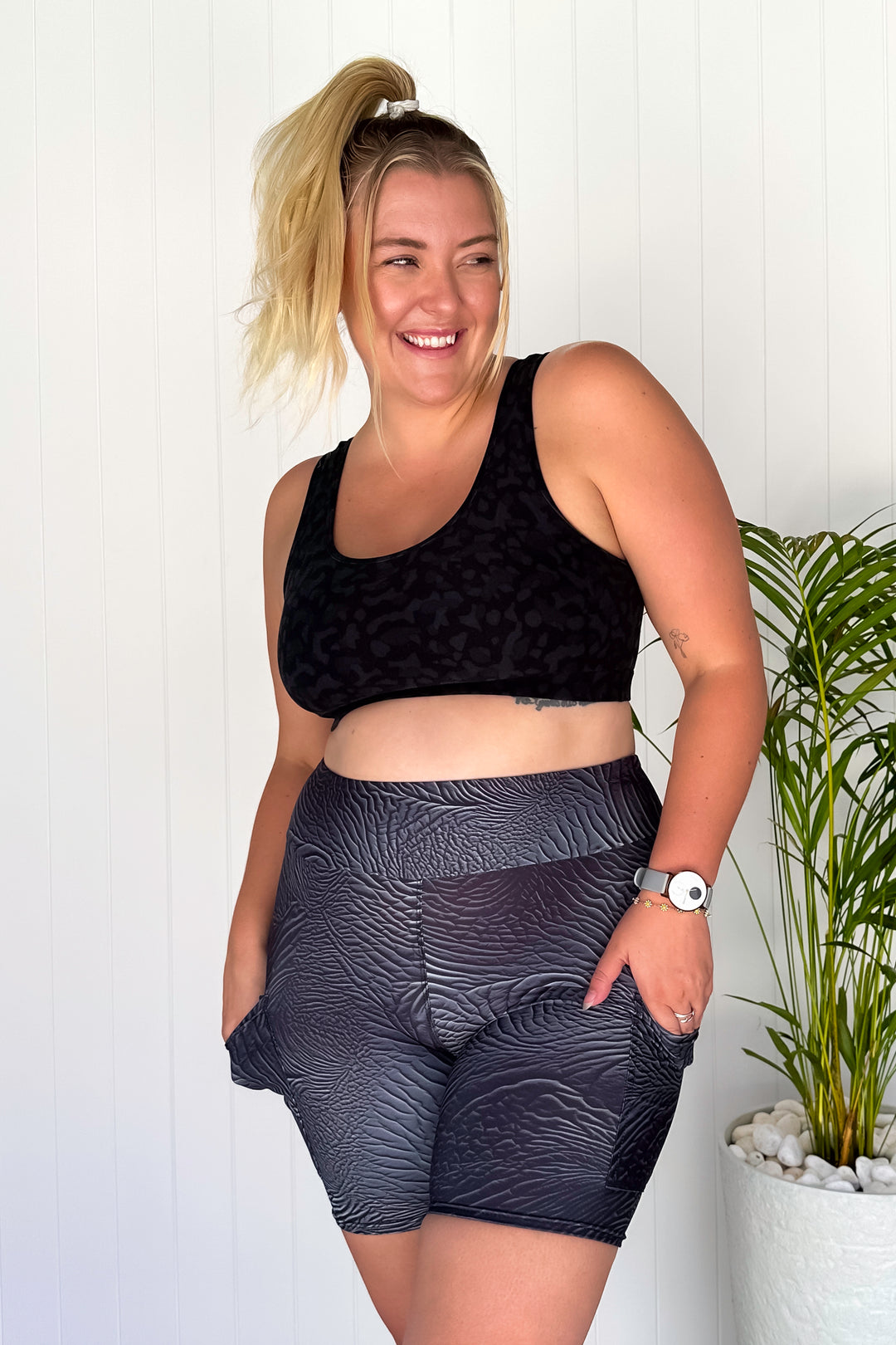 Leather Impression - Casual - Mid Shorts - Pockets